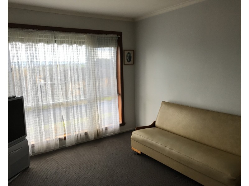 2 McInnes Crescent, Churchill VIC 3842