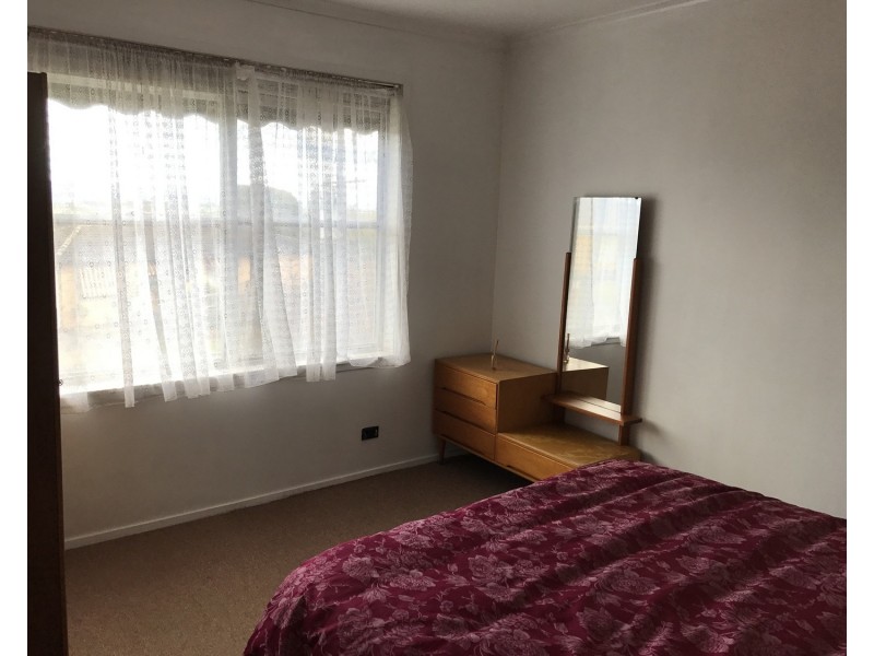 2 McInnes Crescent, Churchill VIC 3842