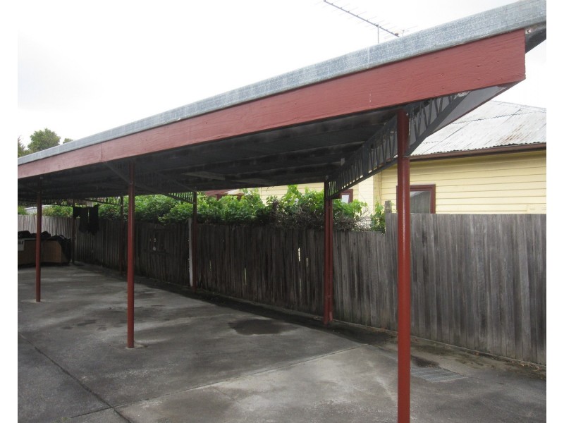 2/33 Hopetoun Avenue, Morwell VIC 3840