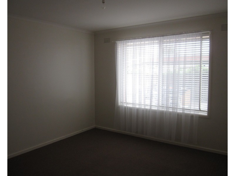 2/33 Hopetoun Avenue, Morwell VIC 3840