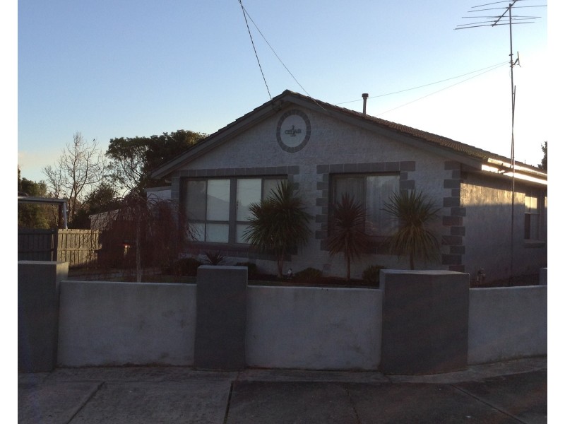 2 Cedar Court, Churchill VIC 3842