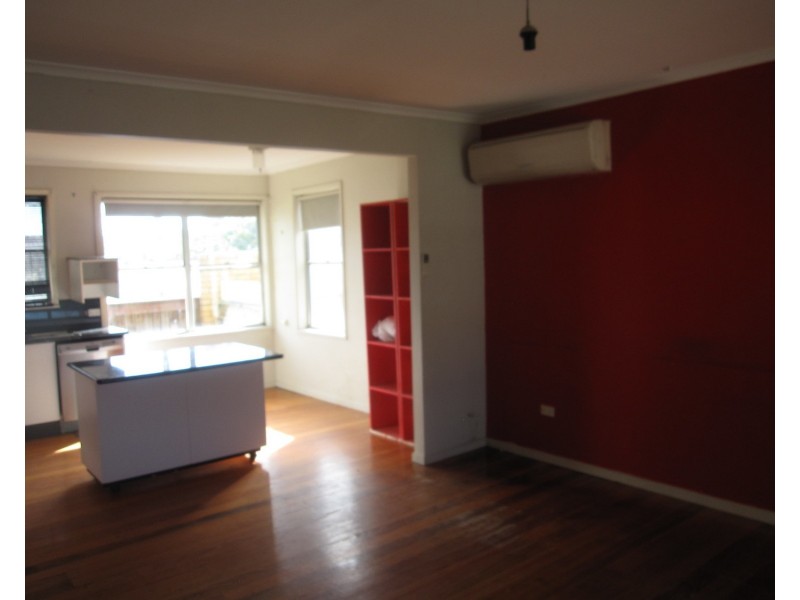 21 McInnes Crescent, Churchill VIC 3842