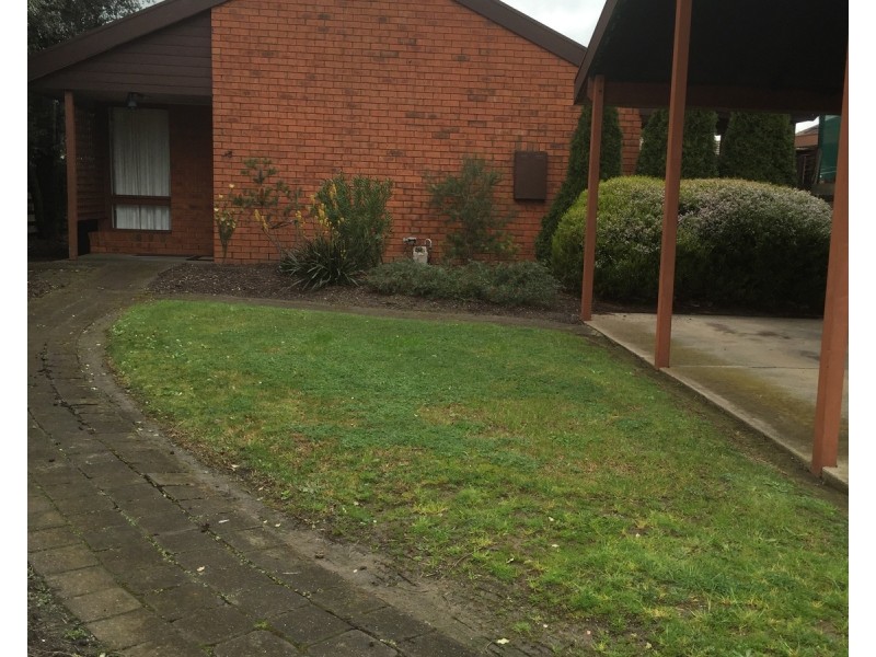 13 Strath Place, Morwell VIC 3840