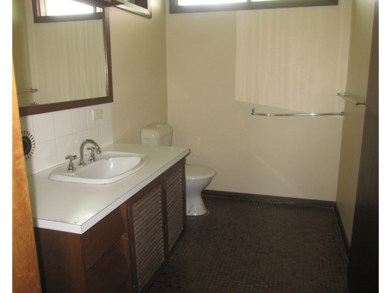 3 Bond Court, Churchill VIC 3842