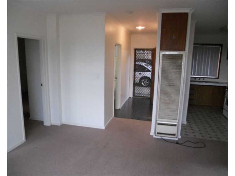 2/15 Well Street, Morwell VIC 3840