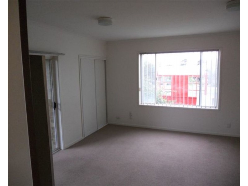 2/15 Well Street, Morwell VIC 3840