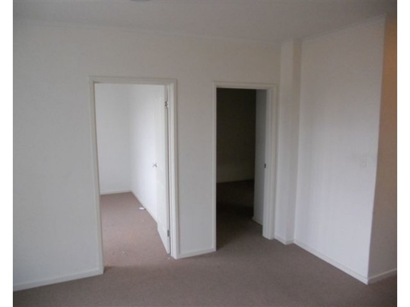 2/15 Well Street, Morwell VIC 3840