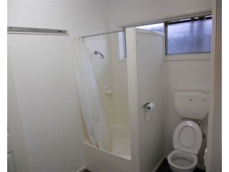 2/15 Well Street, Morwell VIC 3840