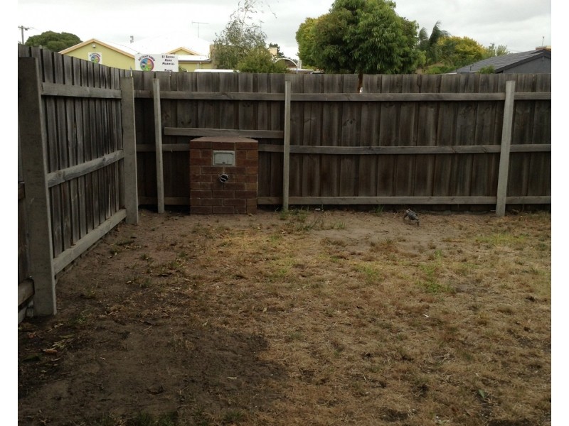 1/30 Bridle Road, Morwell VIC 3840