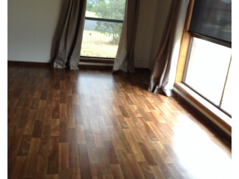 1/30 Bridle Road, Morwell VIC 3840