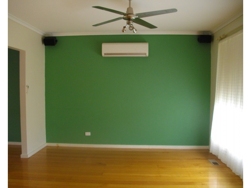 7 Heesom Crescent, Churchill VIC 3842