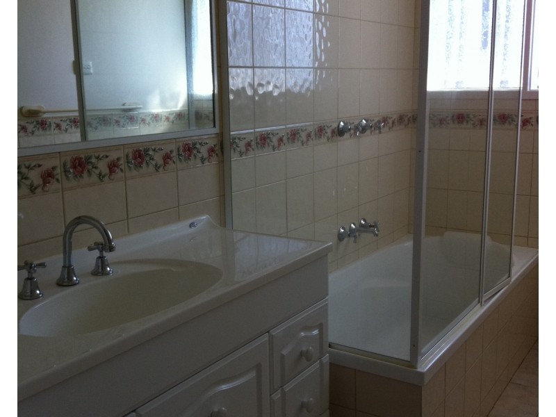 2/30 Spring Court, Morwell VIC 3840