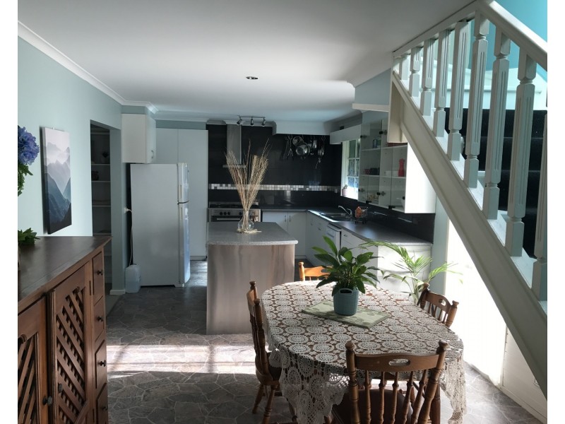 42 Spring Court, Morwell VIC 3840