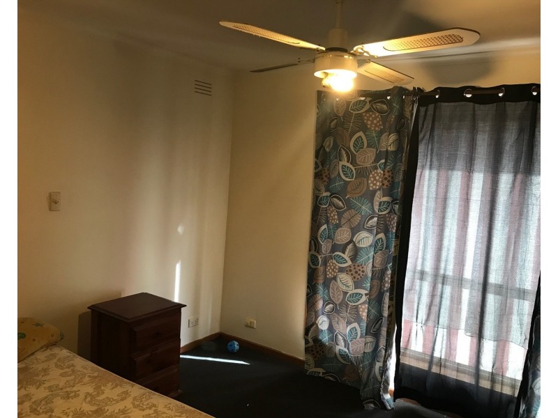 18 Cove Place, Morwell VIC 3840