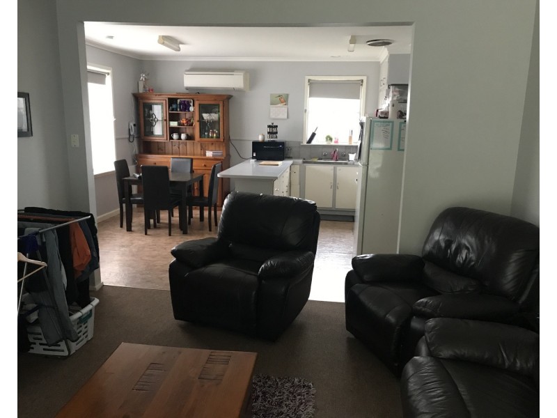 24 Coleman Parade, Churchill VIC 3842