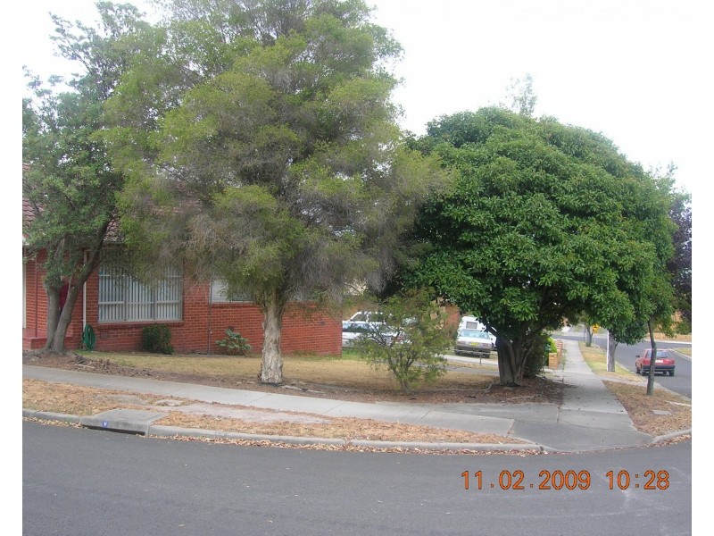 24 Coleman Parade, Churchill VIC 3842