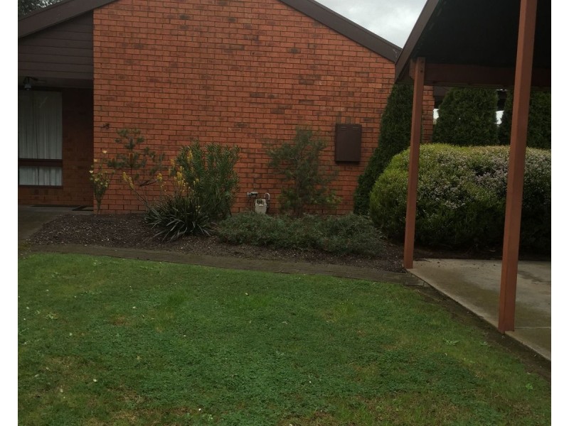 13 Strath Place, Morwell VIC 3840