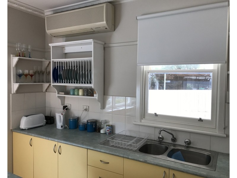 17 Broughton Avenue, Cowes VIC 3922