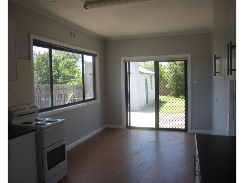 16 Madden St, Morwell VIC 3840