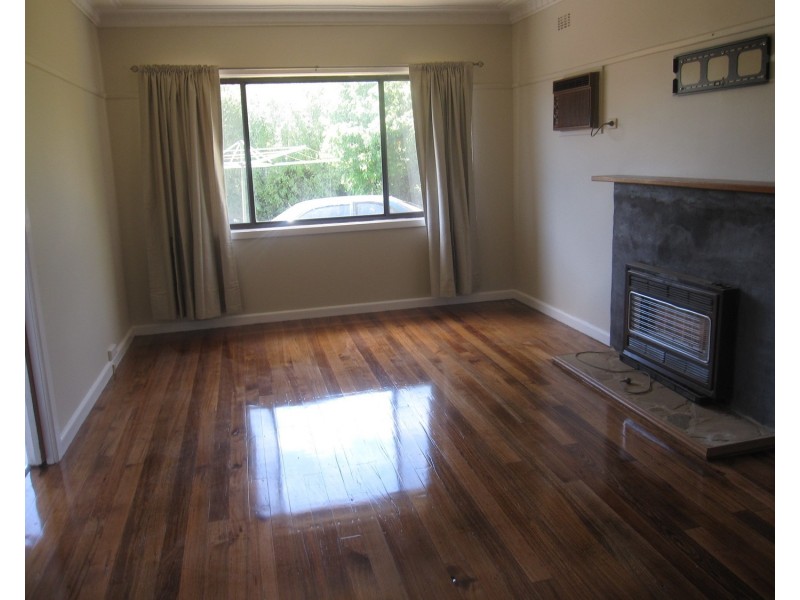 16 Madden St, Morwell VIC 3840