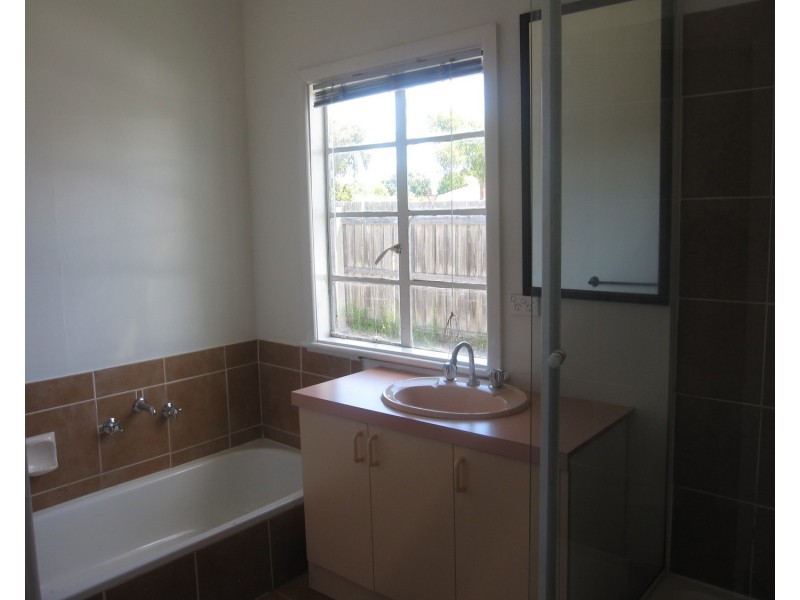 16 Madden St, Morwell VIC 3840