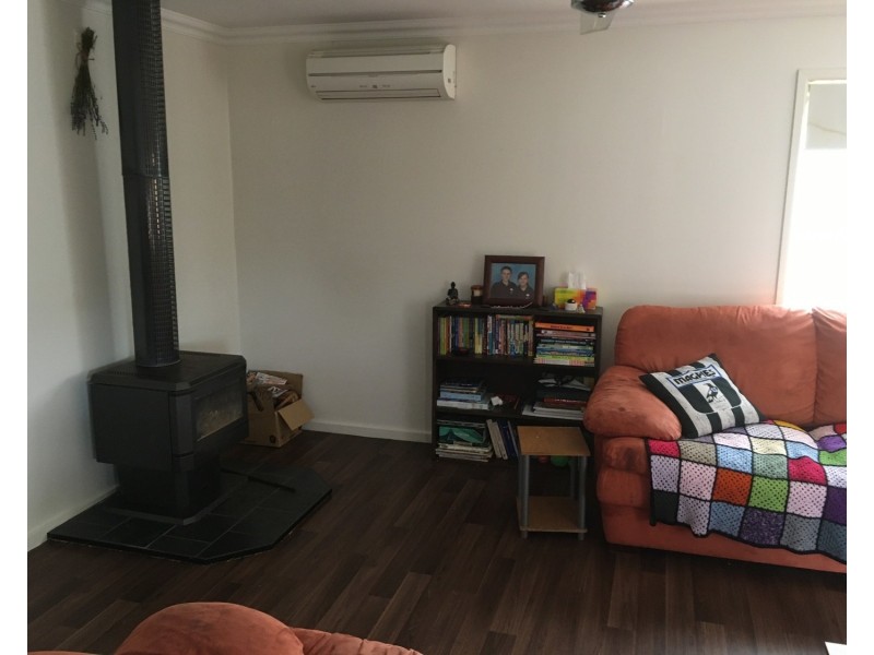 2  Banksia Crescent, Churchill VIC 3842