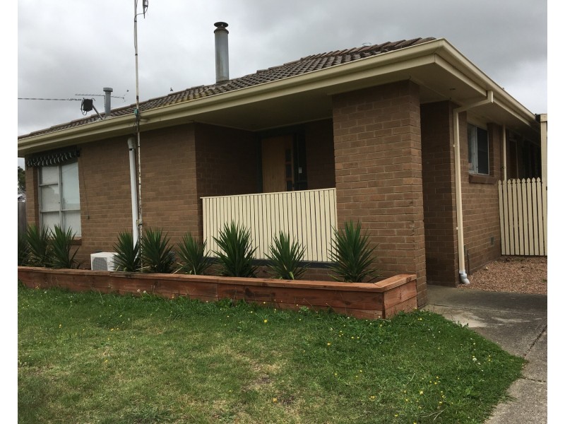 2  Banksia Crescent, Churchill VIC 3842