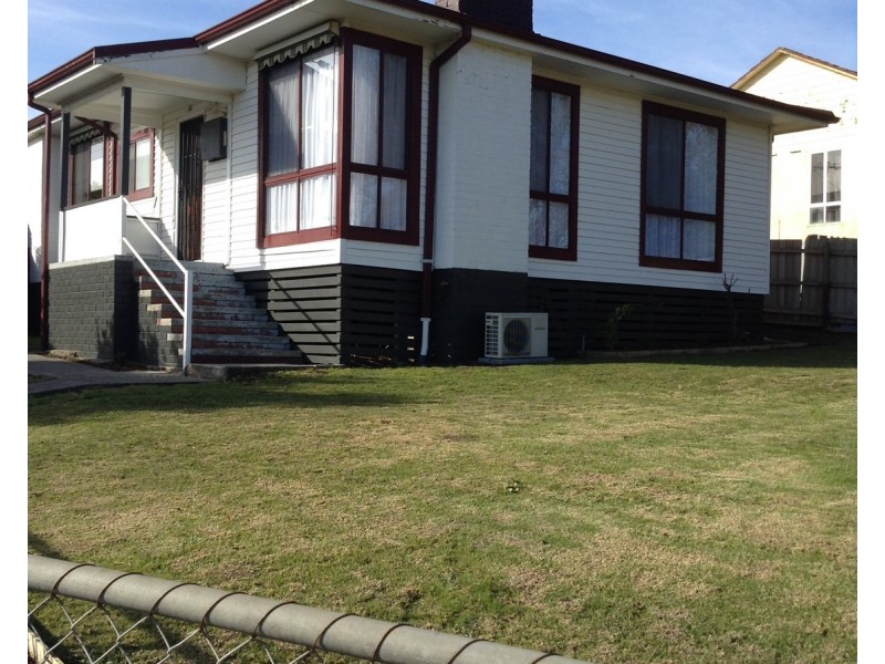 13 Donald Street, Morwell VIC 3840