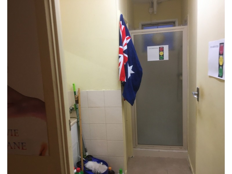 1/18 Hopetoun Avenue, Morwell VIC 3840