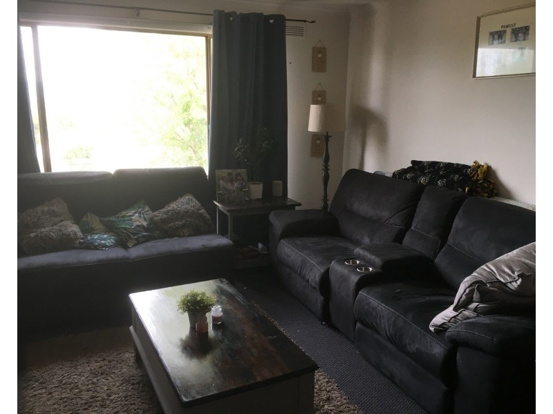 1 & 2/126 Maryvale Road, Morwell VIC 3840