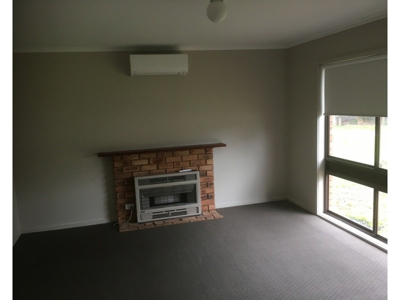 8 Gundaroo Place, Churchill VIC 3842