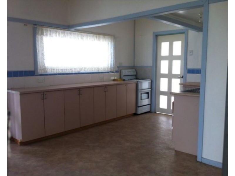 12 Dunbar Avenue, Morwell VIC 3840