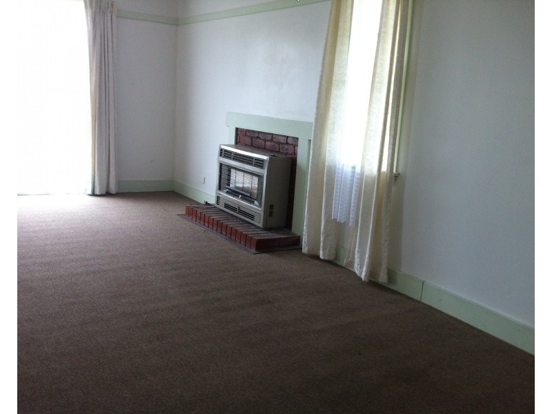 12 Dunbar Avenue, Morwell VIC 3840