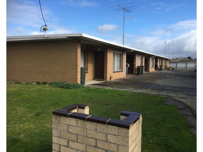 1-6/24  Hazelwood Road, Morwell VIC 3840