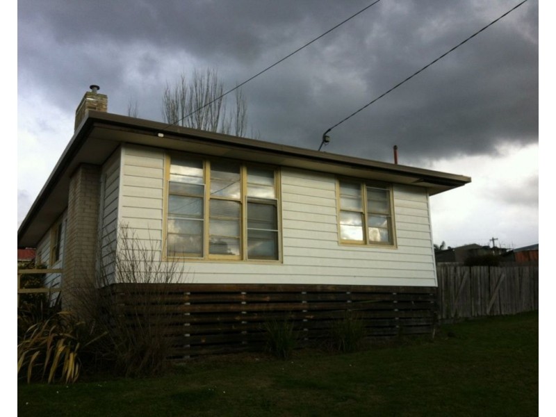 14 Dunbar Avenue, Morwell VIC 3840