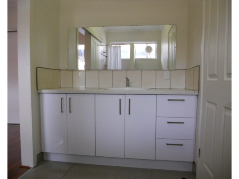 4/15 Well Street, Morwell VIC 3840