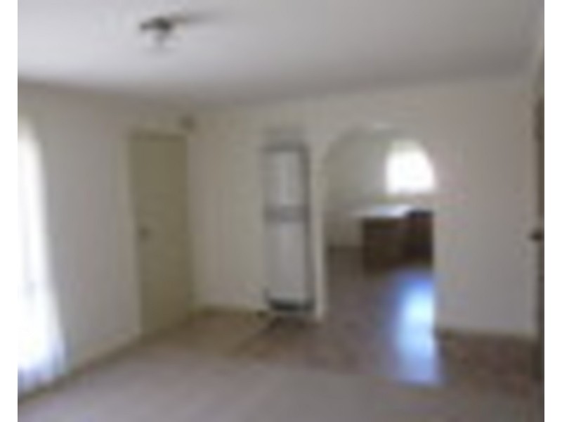 2/70 Bellarine Circle, Morwell VIC 3840