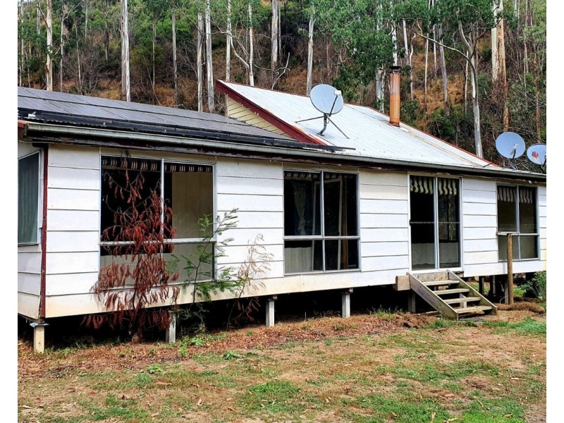 520 Upper Middle Creek Road, Yinnar South VIC 3869