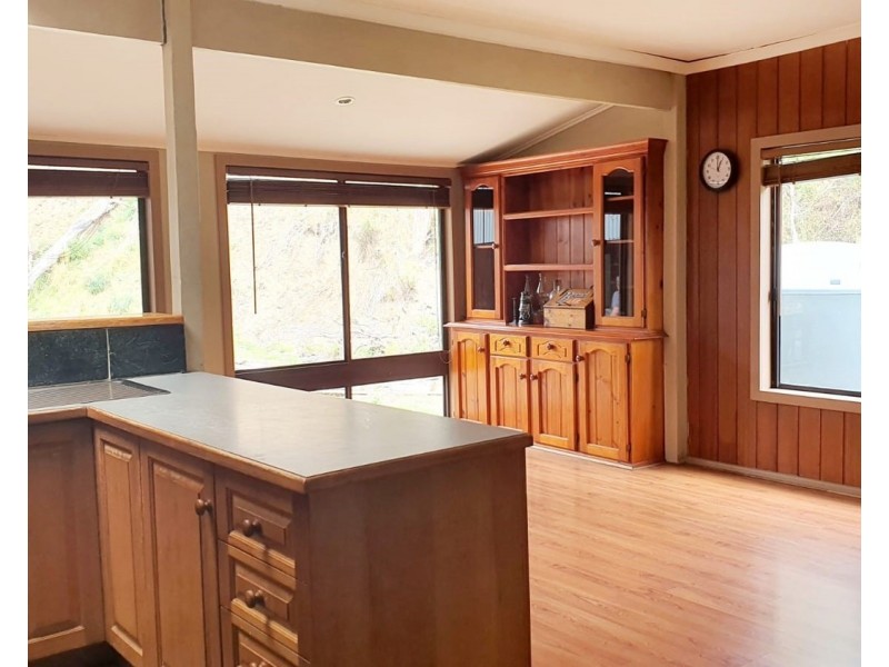 520 Upper Middle Creek Road, Yinnar South VIC 3869