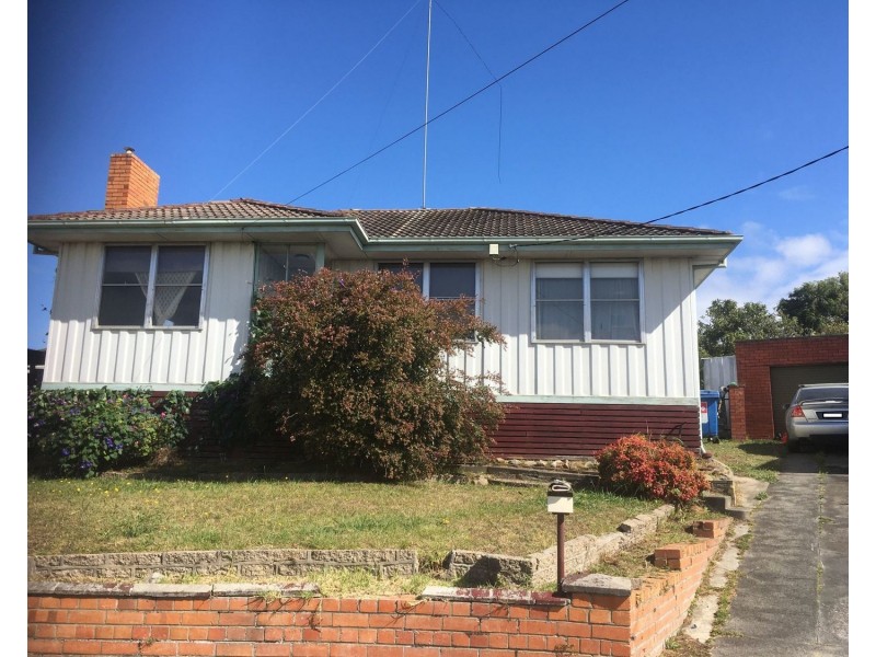 5 Winston Court, Morwell VIC 3840