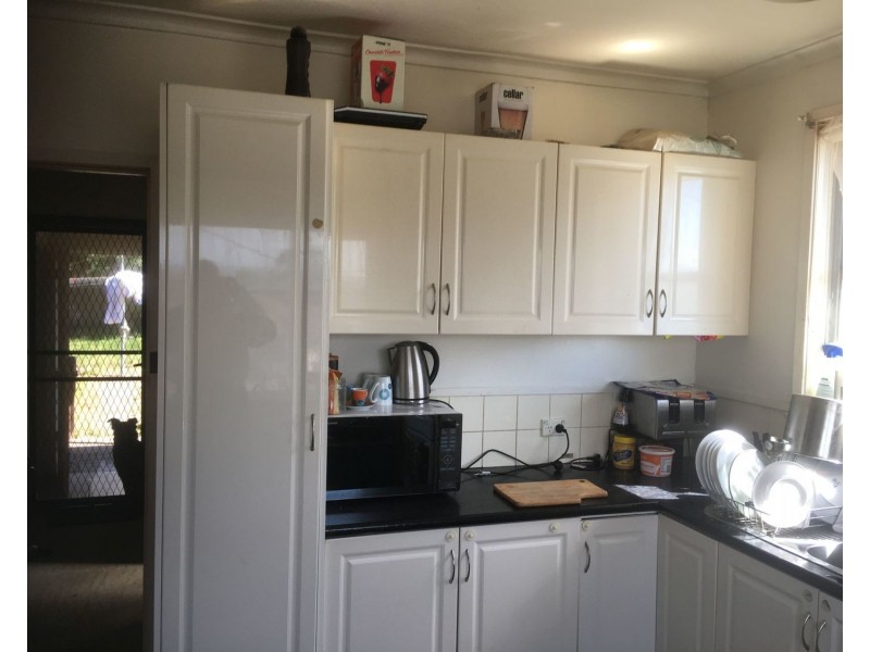 5 Winston Court, Morwell VIC 3840