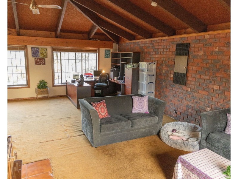 38 Dunbar Grove, Churchill VIC 3842