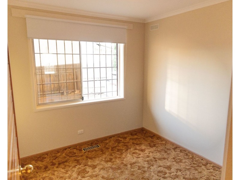 38 Dunbar Grove, Churchill VIC 3842