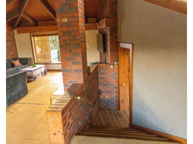 38 Dunbar Grove, Churchill VIC 3842