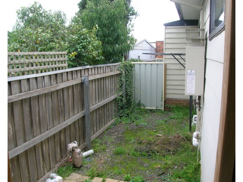 2/140 Mary Street, Morwell VIC 3840