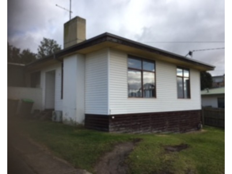 8 Dunbar Street, Morwell VIC 3840