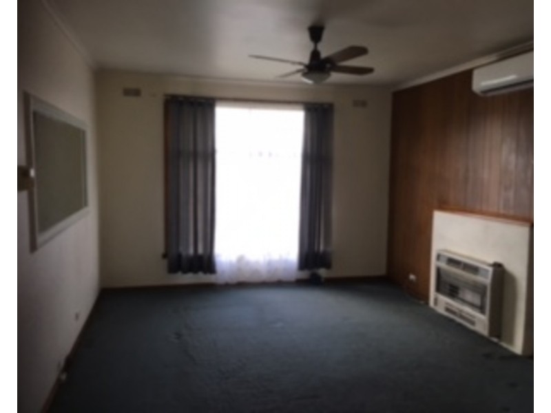 8 Dunbar Street, Morwell VIC 3840