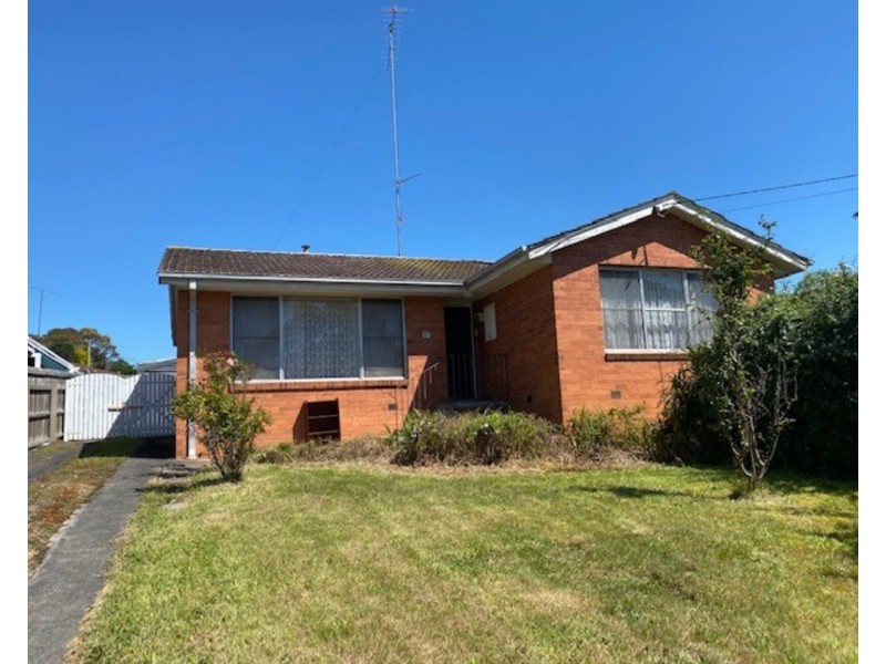 51 Walker Parade, Churchill VIC 3842