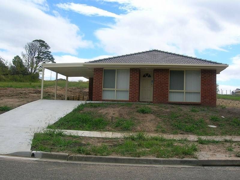 24 Ikara Way, Churchill VIC 3842