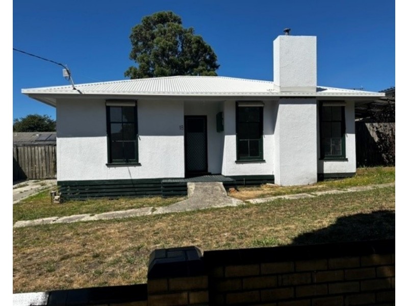 18 Churchill Road, Morwell VIC 3840